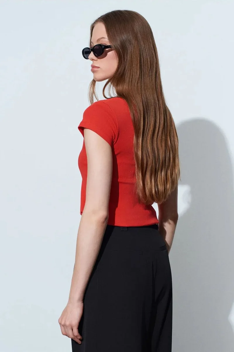 Dilvin Red DILVIN Women's Slim Fit Cotton U-Neck T-Shirt for Women | Best Price UAE