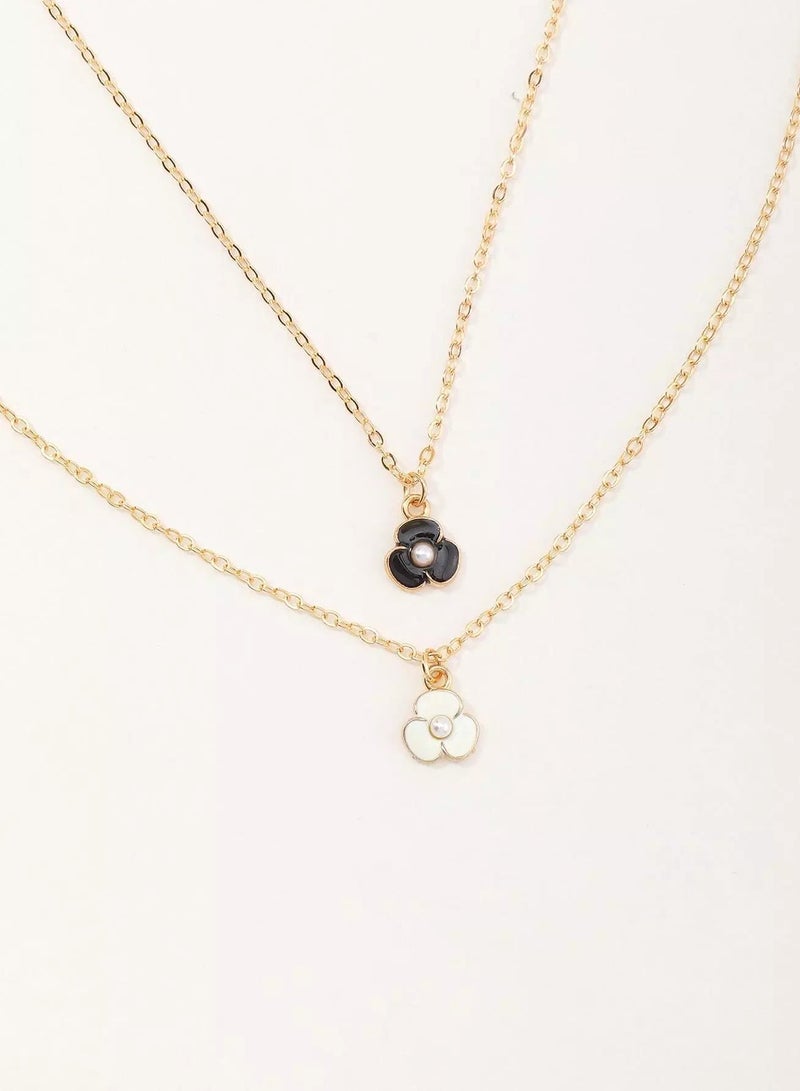 2pcs Girls Flower Charm Necklace  - Image 4