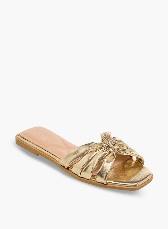 سيليست Women Textured Flat Sandals