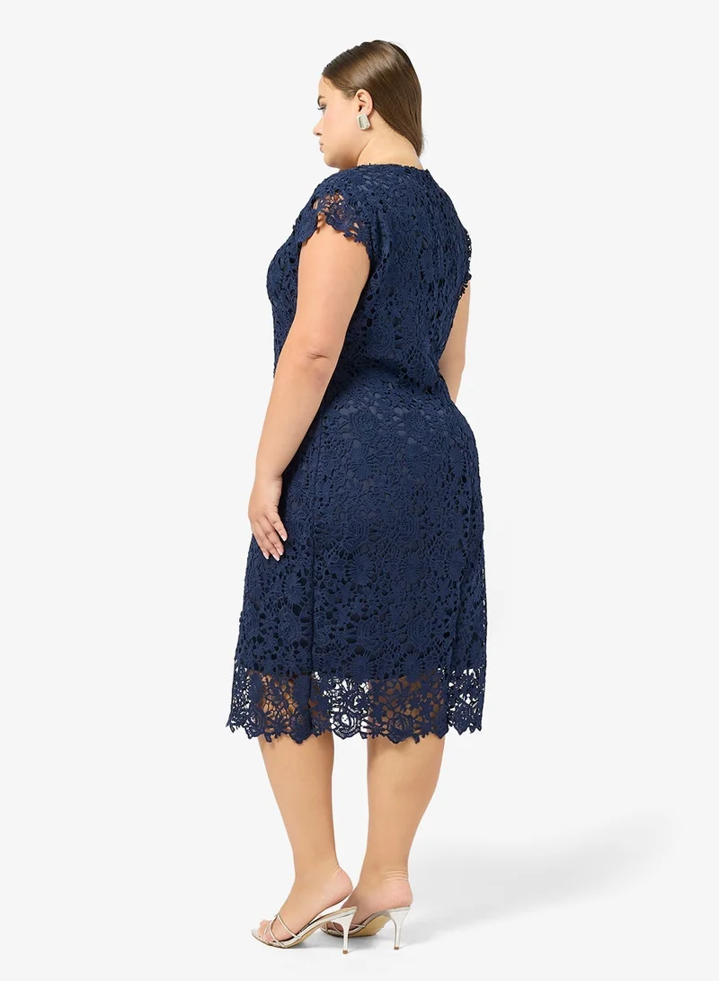 جينجر بلس فستان دانتيل مطرز