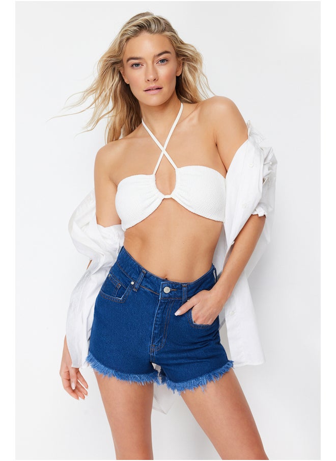 trendyol شورت جينز وبرمودا من قماش الدنيم الأزرق 100% قطن TBESS22SR0395  - Image 1