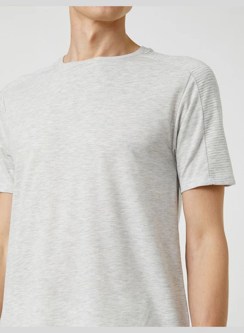 KOTON Crew Neck T-Shirt Short Sleeve Slim Fit