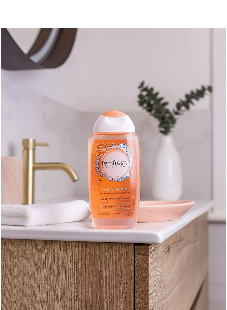 Femfresh Daily Intimate Wash - 250ml - Image 2