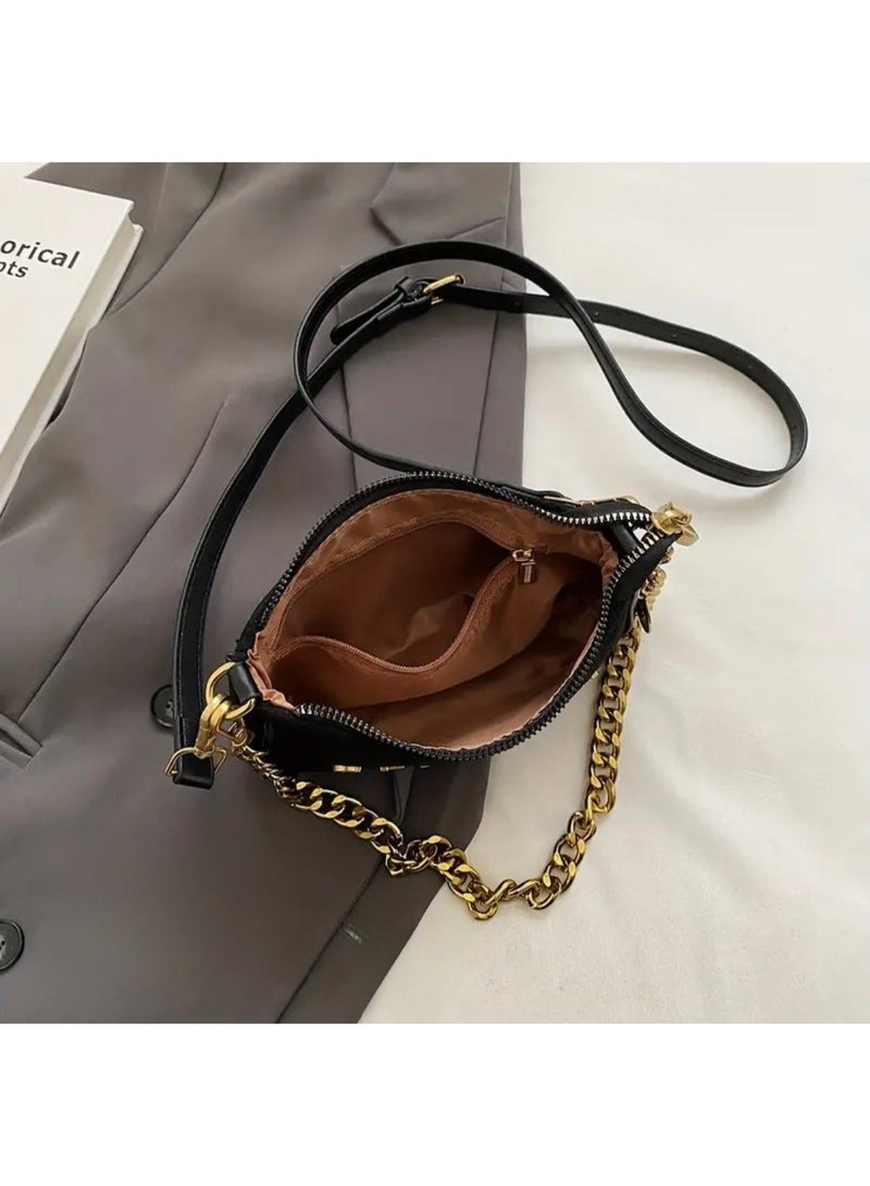 Evening Diva: A luxurious, lightweight, and elegant women's shoulder bag. Crafted from high-quality, soft velvet for a comfortable feel, it features embossed lettering for a touch of classic style. High-quality, lustrous hardware ensures durability and strength. The zipper closure is practical and convenient, and it can be worn as a shoulder bag or crossbody bag Versatile and versatile - Image 3
