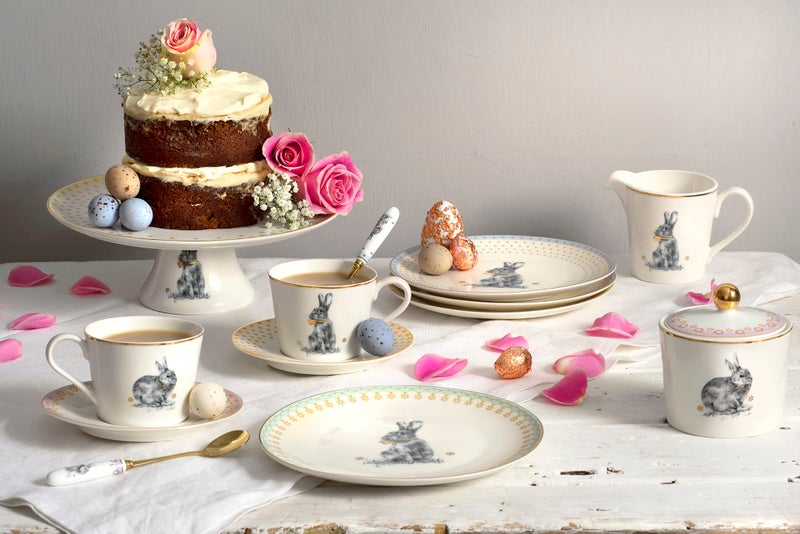 Spode Meadow Lane Cake Server, Gold-Plated Stainless Steel Dessert Knife with Porcelain Handle - Bunny Motif & Gold Accents, For Cakes, Pies & Pastries - 10-Inch Cake Cutter, Elegant Gift Box - Image 2