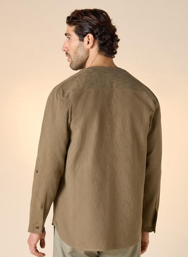 Iconic Textured Shirt with Mandarin Collar and Long Sleeves - Image 3