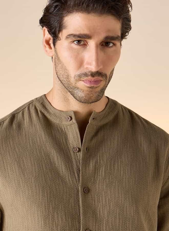 Iconic Textured Shirt with Mandarin Collar and Long Sleeves - Image 4