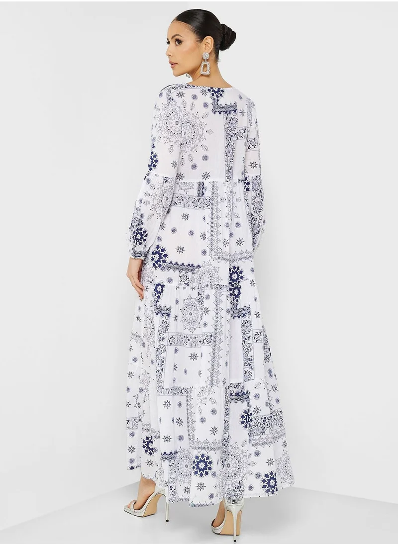 ARABIAN CLOSET Embroidered V-Neck Jalabiya