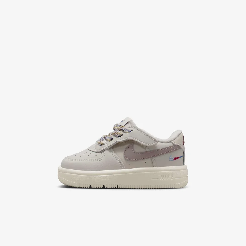 Nike Kids' Force 1 Low LV8 EasyOn Shoes