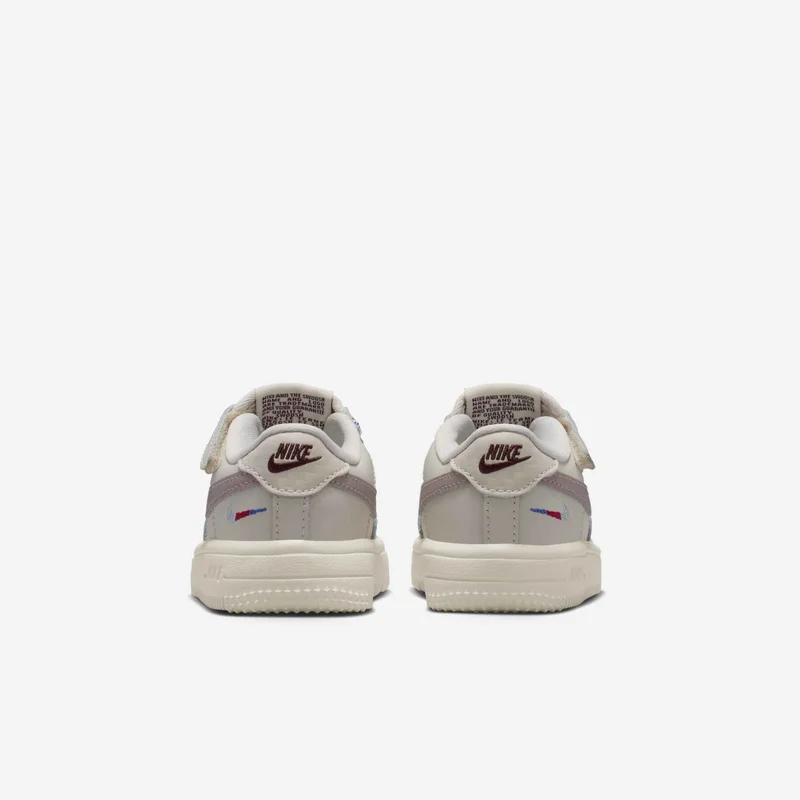 Nike Kids' Force 1 Low LV8 EasyOn Shoes