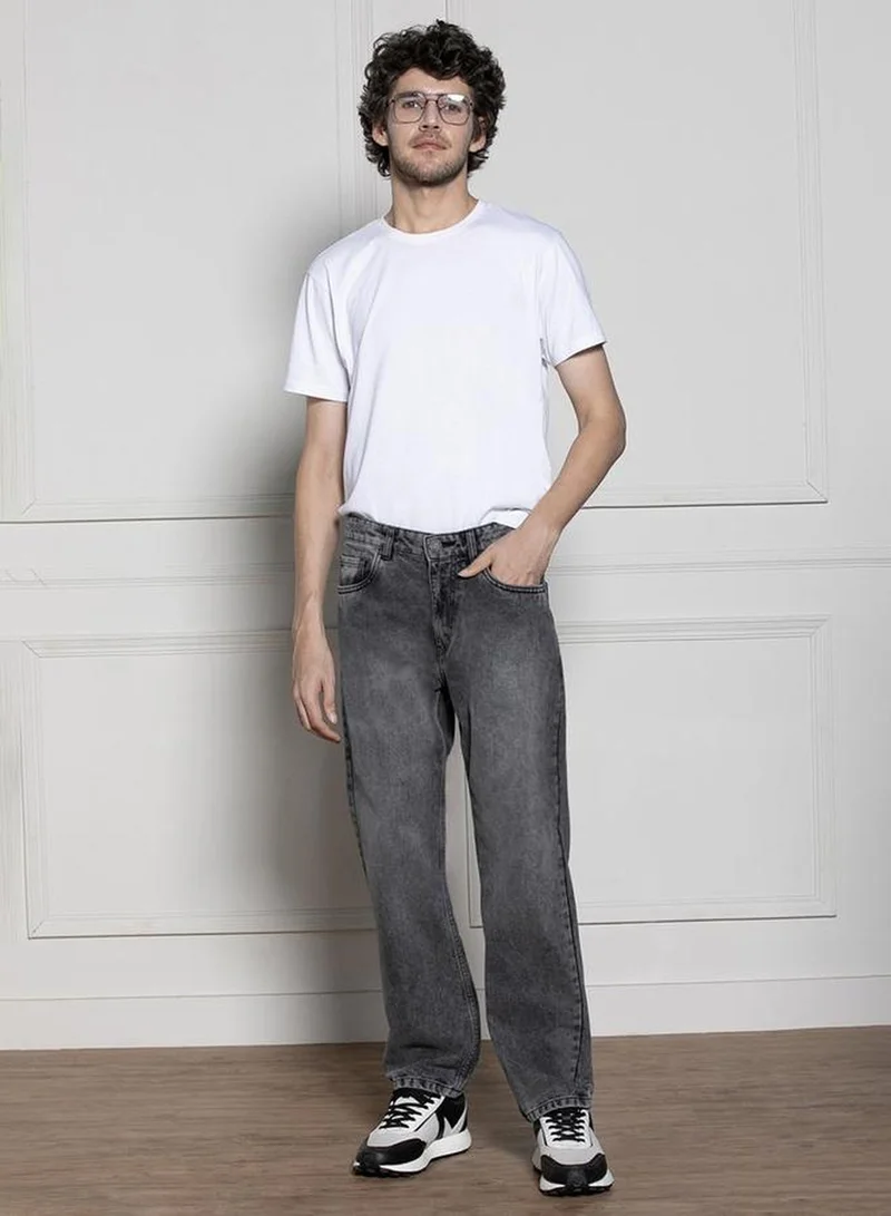 Men's Light Grey Cotton Blend Solid Full Length Relaxed Fit Jeans