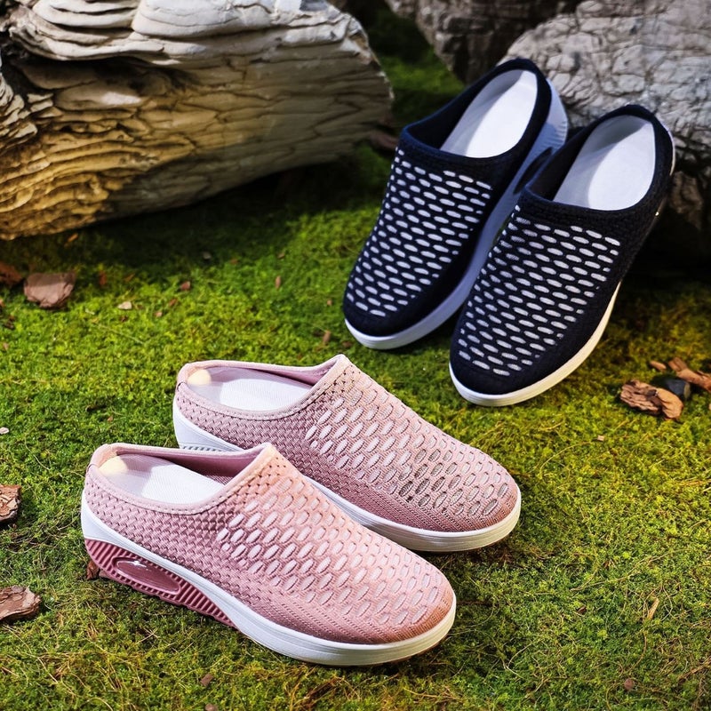 Women's Thick Sole Slip-on Sandals Cushioned Beach Shoes - Image 4