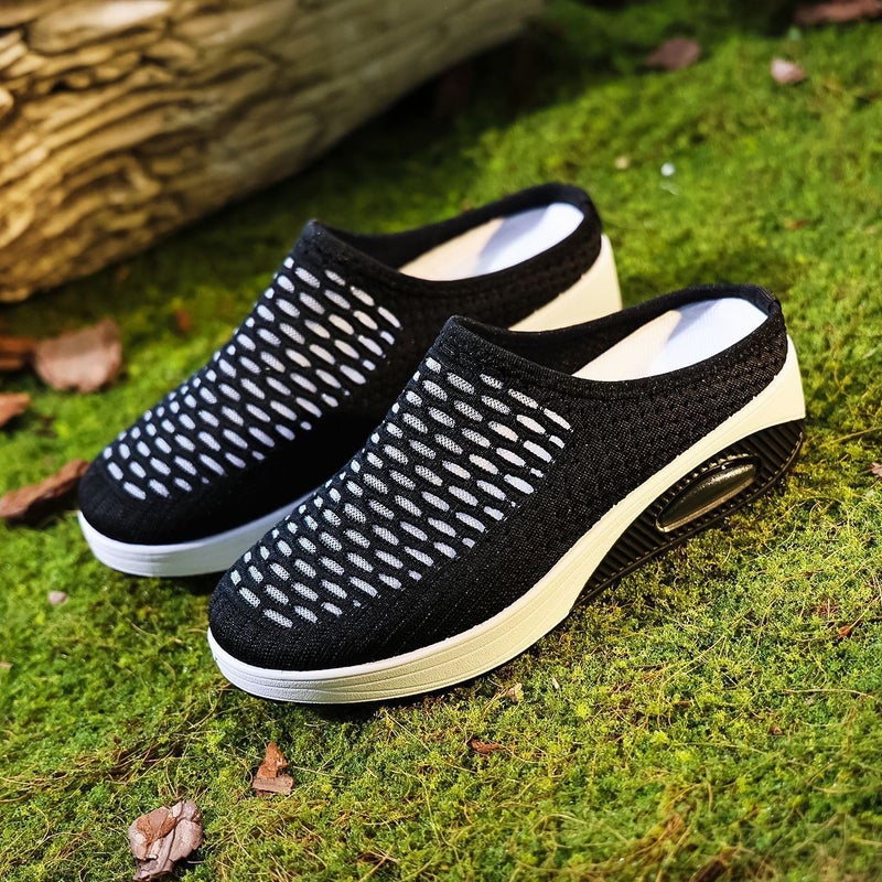 Women's Thick Sole Slip-on Sandals Cushioned Beach Shoes - Image 1