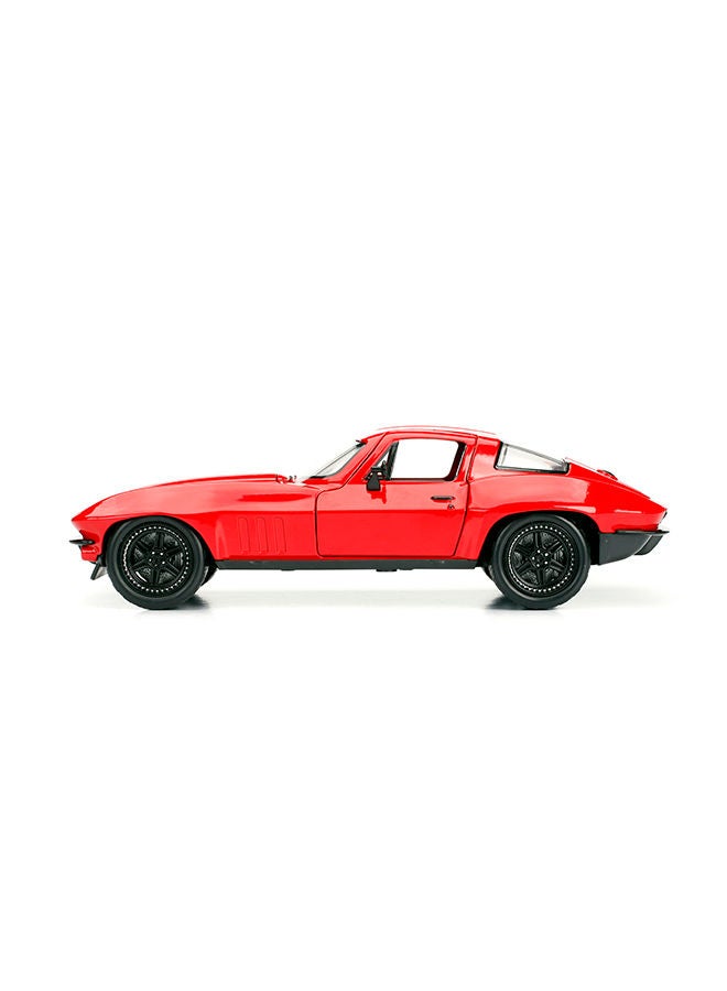 Jada Toys Fast & Furious 1966 Chevy Corvette 1:24 Die-Cast Model Car, Letty's Red Corvette with Opening Doors, Hood & Trunk, Rubber Tires, Movie Collectible Vehicle for Kids Ages 8+ - Image 4