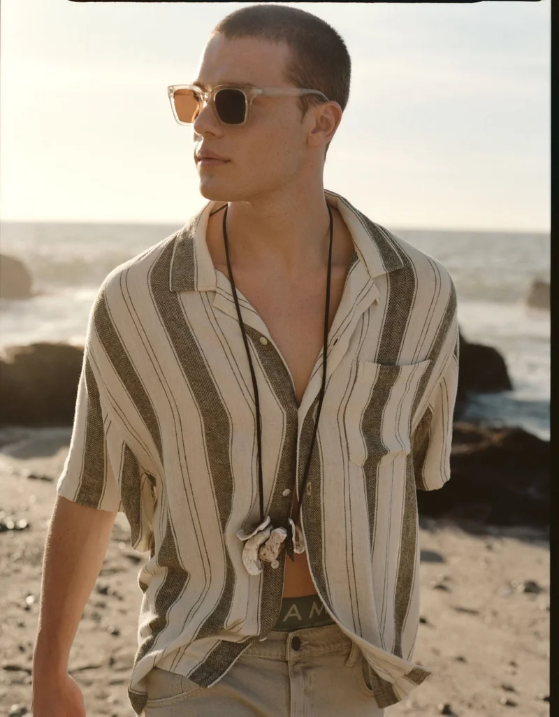 امريكان ايجل قميص بأزرار للمسبح مزين بخطوط بارزة الملمس