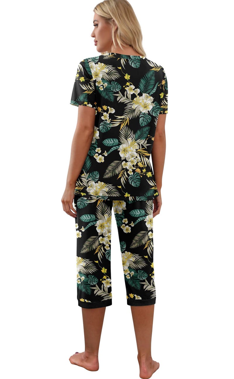 PrinStory Women's Pajama Set Short Sleeve Shirt and Capri Pants Sleepwear Pjs Sets with Pockets Large - Image 5