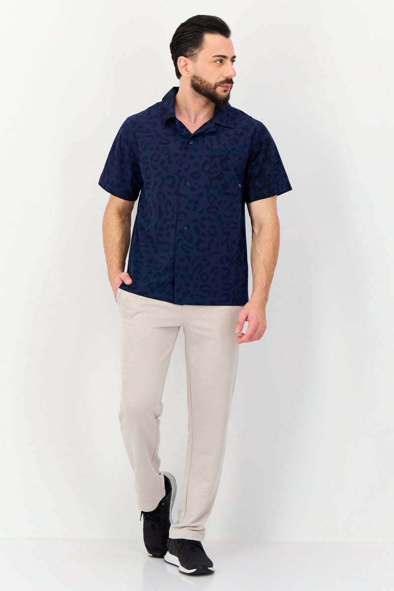 Nike Men Loose Fit Short Sleeve Outdoor Shirt, Multicolor - Image 4