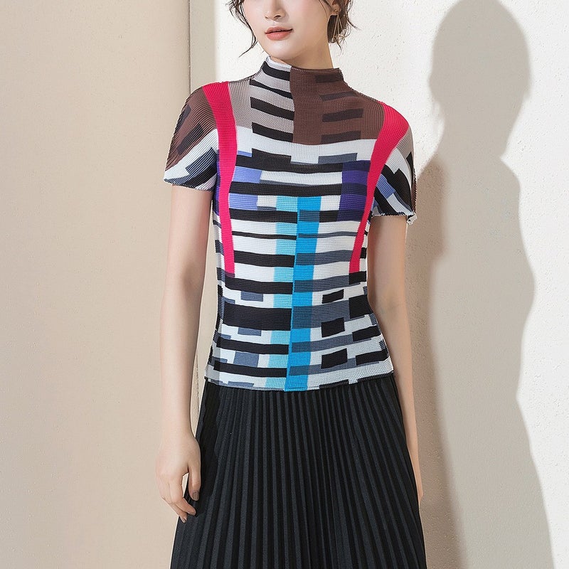 Women's wholesale supply temperament high collar gradient graffiti fashion high-end pleated T-shirt slim versatile pleated short sleeve - Image 1