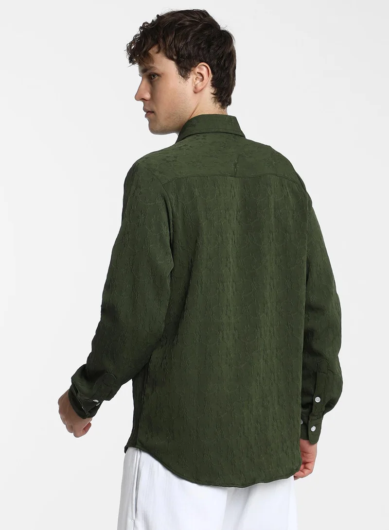 Campus Sutra Men's Forest Green Floral-Textured Shirt