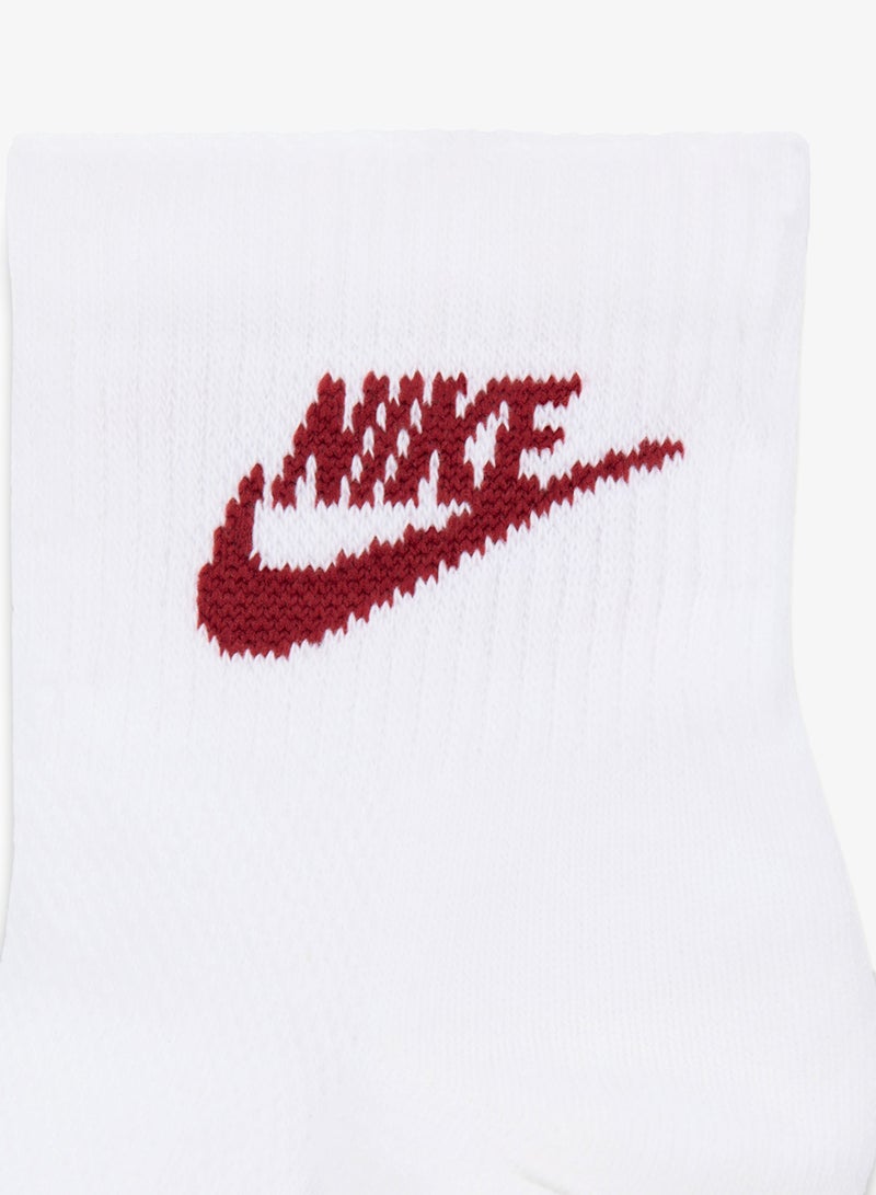 Nike 3-Pack Everyday Elevated Ankle Futura Socks - Image 3