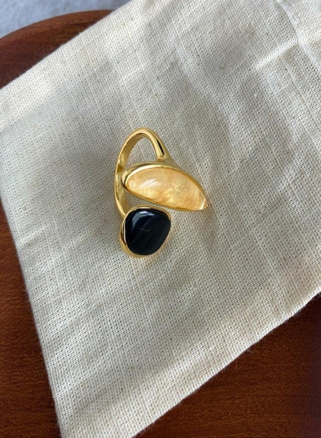 OIDIMS خاتم عقيق أسود غير متماثل للنساء، تصميم بسيط مفتوح، خاتم إبهام مطلي بالذهب، قابل للتعديل، خاتم وعد، مريح، مناسب لحفلات الزفاف، قطعة مجوهرات فريدة وأنيقة. - Image 5