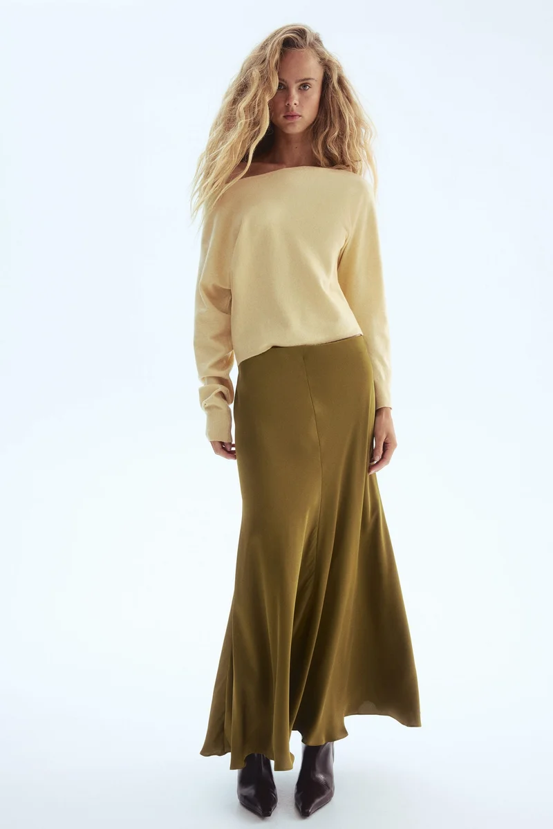 اتش اند ام كنزة بكتف واحد