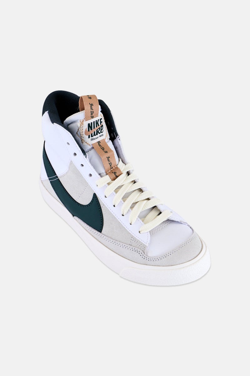 Nike Kids Boy Blazer Mid 77 Lace Up Outdoor Shoes, Multicolor - Image 1