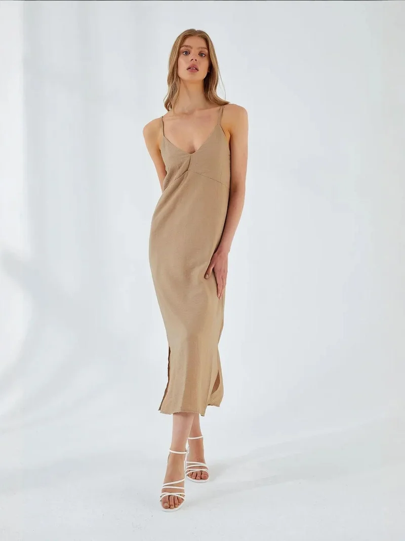 MixRay Mixray V-Neck Slit Midi Dress