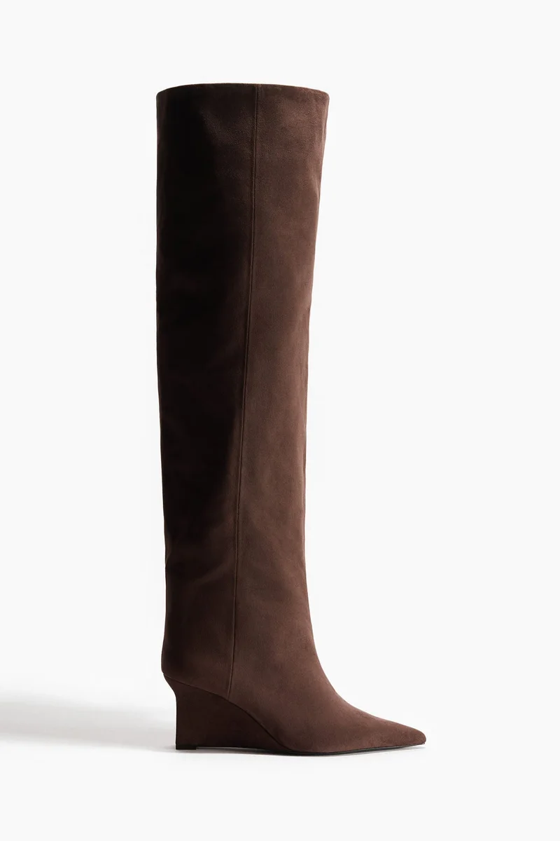 اتش اند ام بوت بطول يصل للركبة بكعب سميك