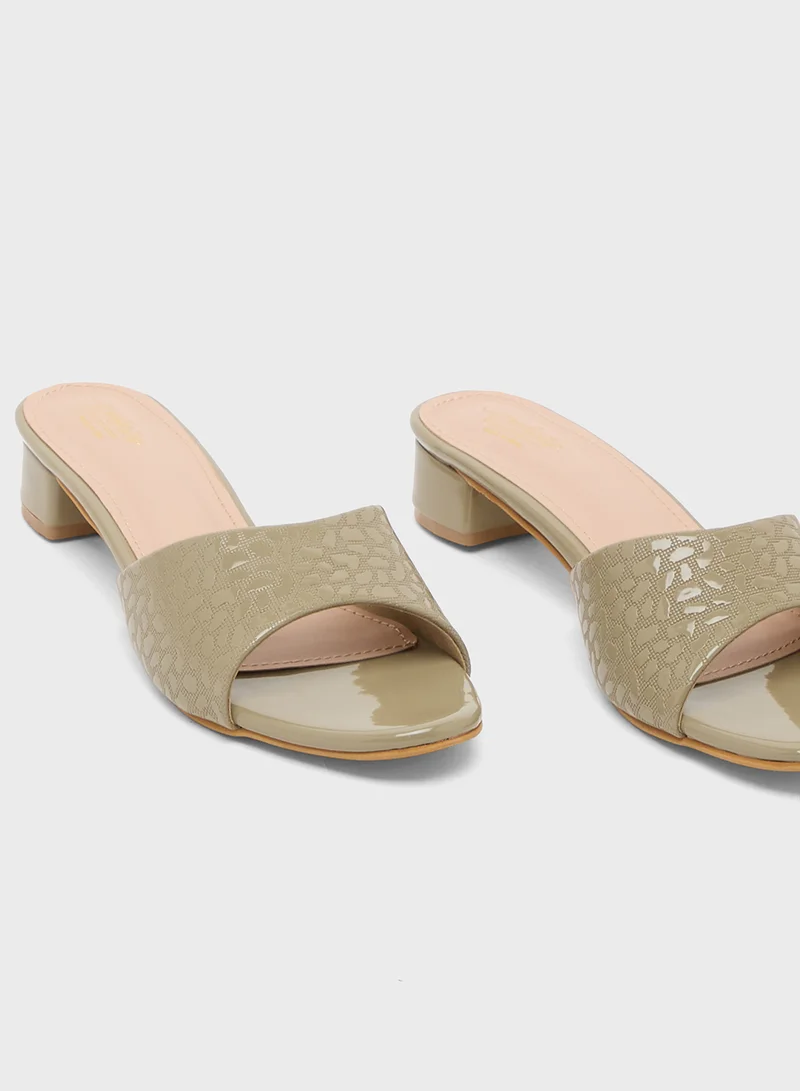 بيتك ستيبس Low Heeled Sandal
