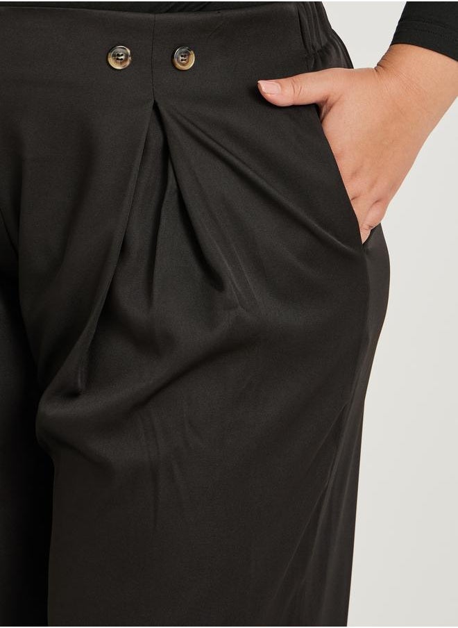 Styli Styli Plus Size Solid Pleated Wide Leg Pants with Button Detail  - Image 3