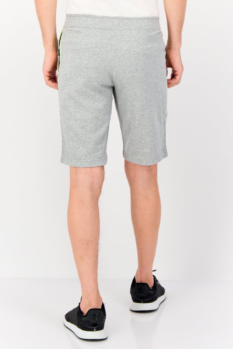Nike Men Standard Fit Training Short, Grey  - Image 2
