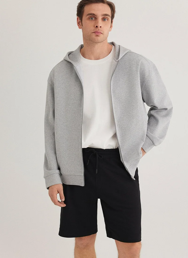 مافي شورت أسود