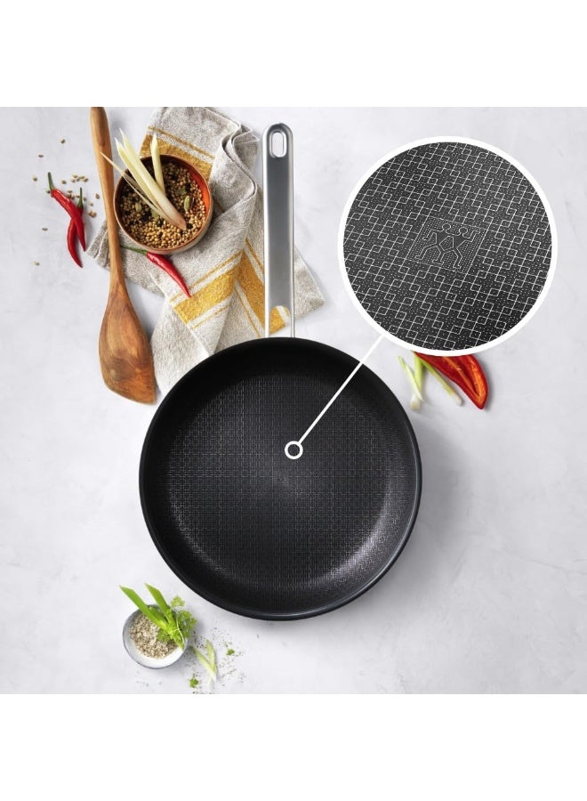 Zwilling مقلاة زويلينغ جوي بلس 24 سم، طلاء غير لاصق مقاوم للخدش مع شبكة واقية، مناسبة لجميع أنواع المواقد، آمنة للاستخدام مع الحث، آمنة في غسالة الصحون، سوداء - Image 4
