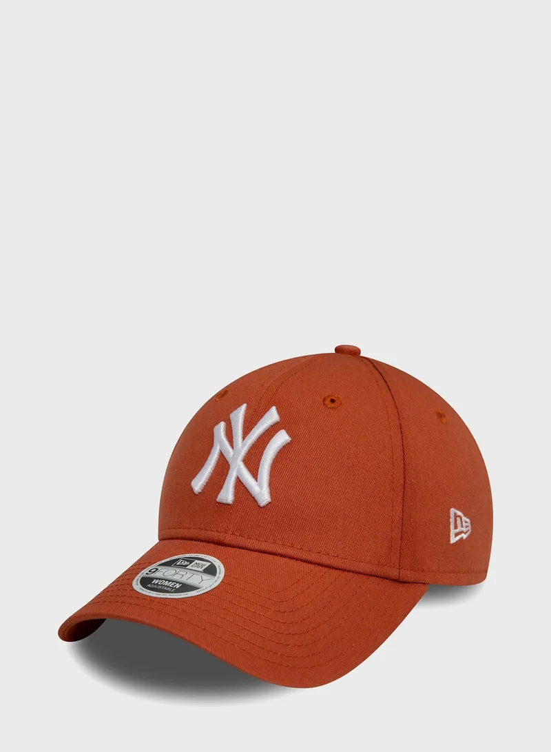 NEW ERA 9Forty New York Yankees Essential League Cap
