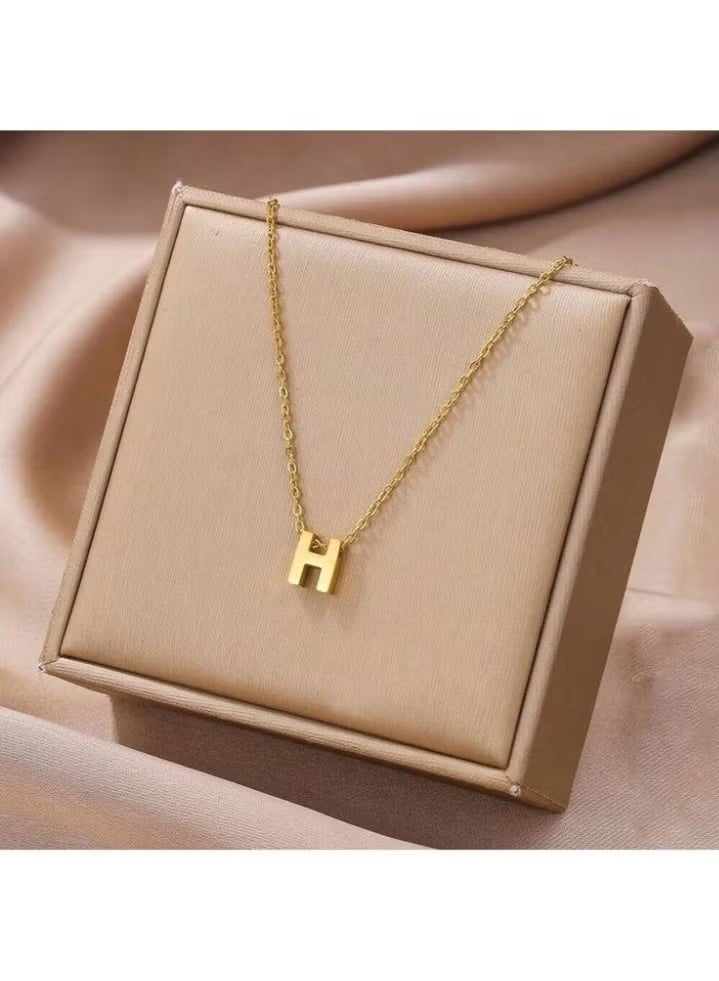 Gold Letter H Pendant Necklace , Chain Link Style - Image 2