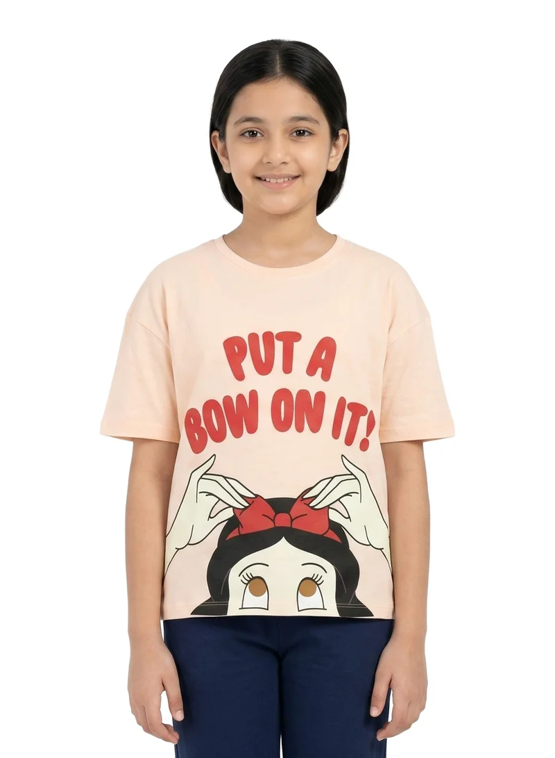 Disney Teen Girls Snow White “Put a Bow On It!” Graphic Printed T-Shirt