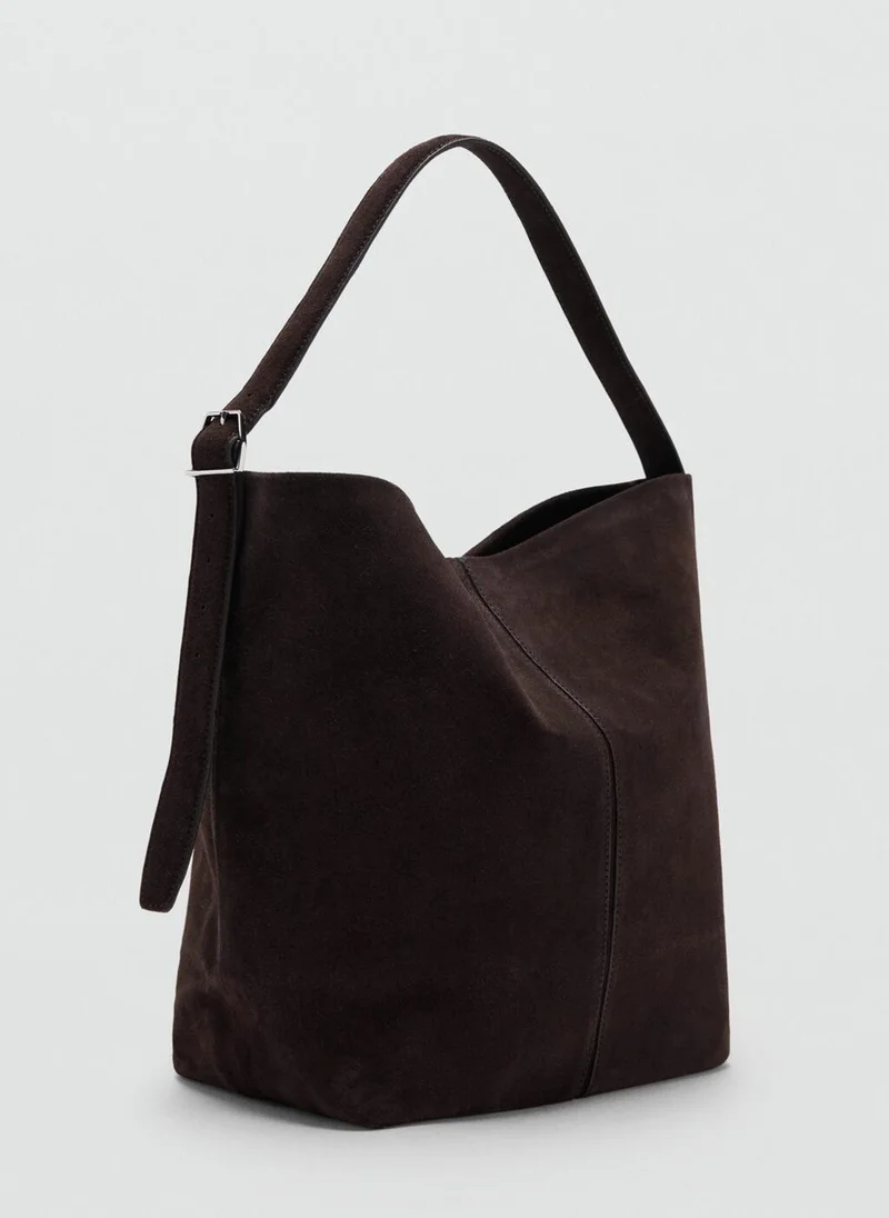 MANGO Large suede bucket bag with buckle
