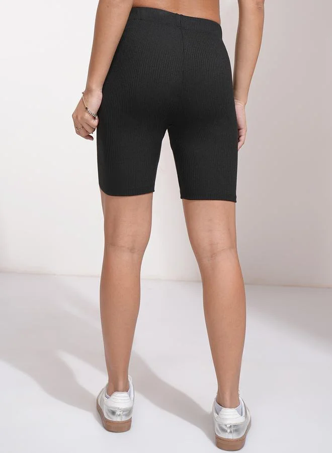 Tokyo Talkies Tokyo Talkies Solid High Rise Slim Fit Shorts