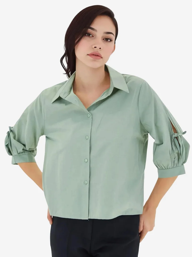 بيغ دارت بلوزة قصيرة من  مع فيونكة