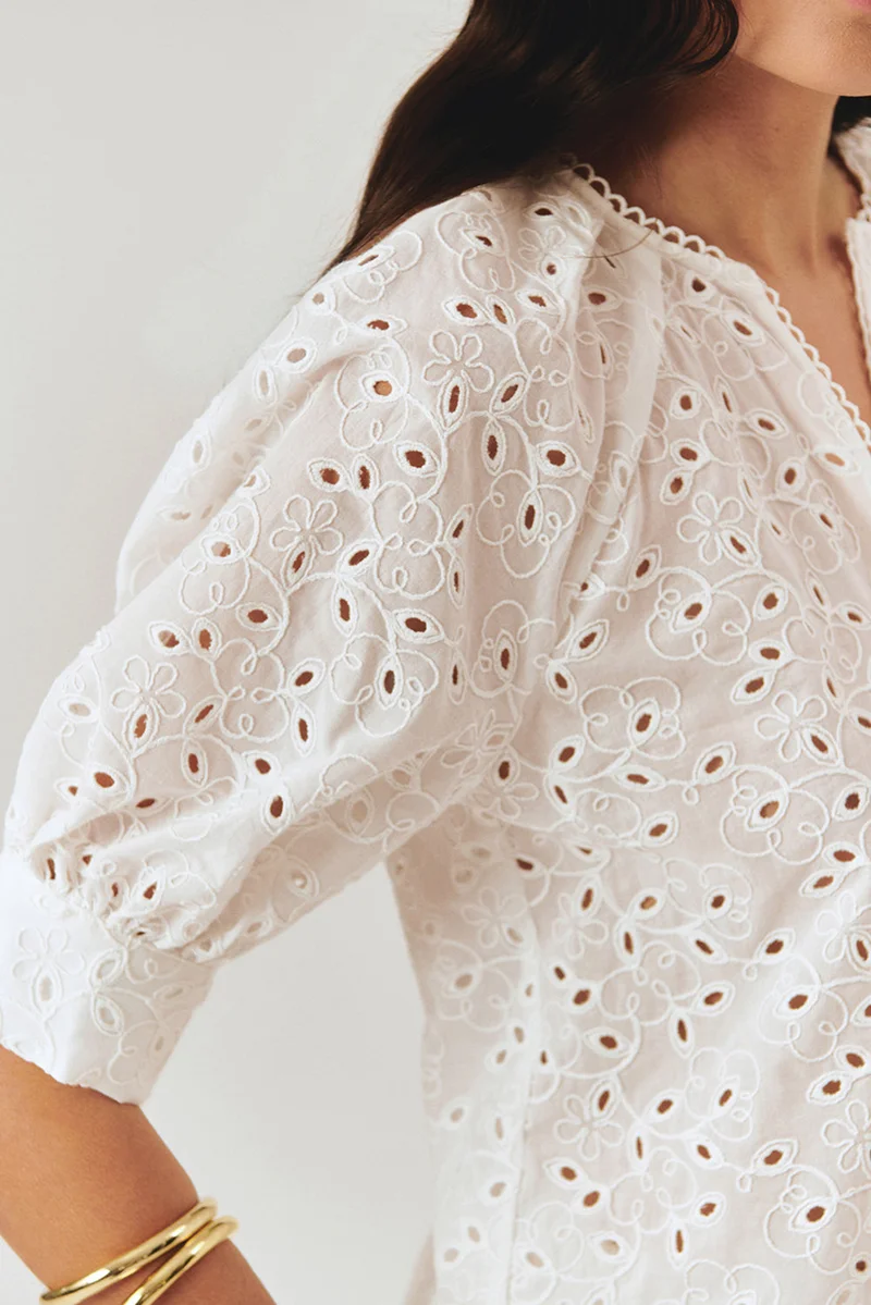 Exquise Short-sleeved, lace-trimmed, relaxed-fit blouse.
