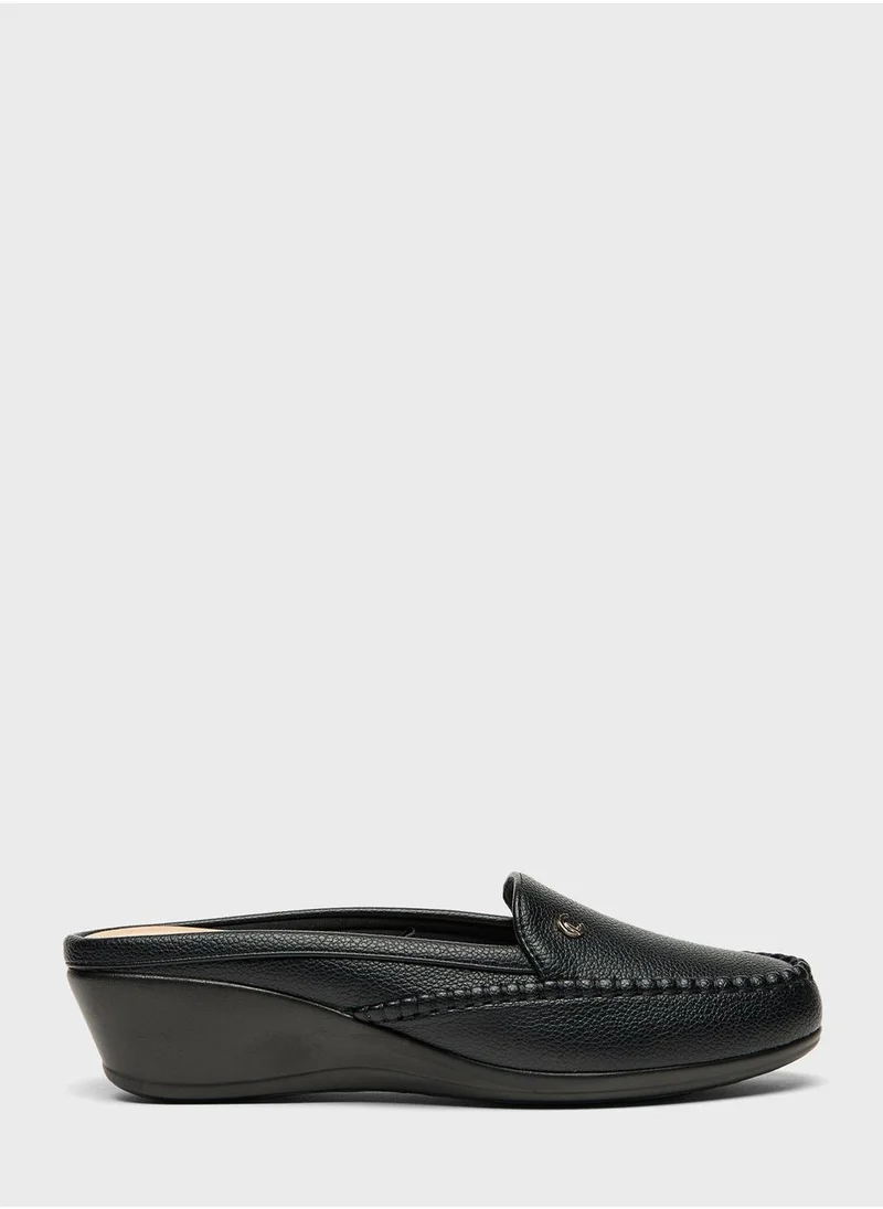 لو كونفورت Backless Slip Ons