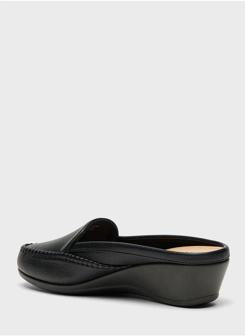 لو كونفورت Backless Slip Ons
