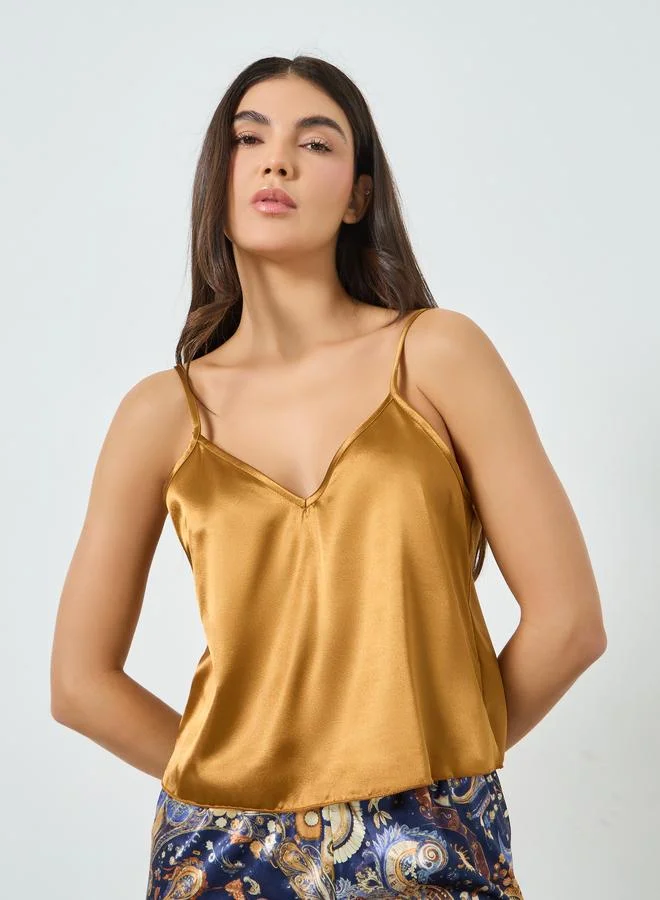 تايك تو طقم بيجاما من بنطال بطبعة بيزلي وبلوزة حمالات ساتان