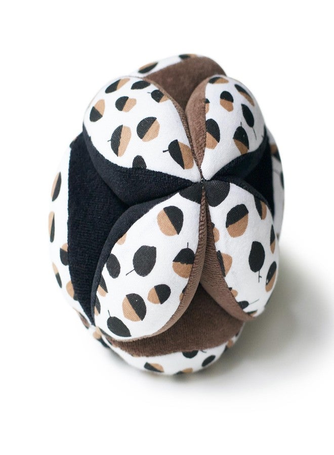 Wee Gallery Montessori Clutch Ball, Soft Cotton Visual Sensory Toys for Babies, Easy to Hold Baby Developmental Toy for Infant Play, Acorns - Image 1