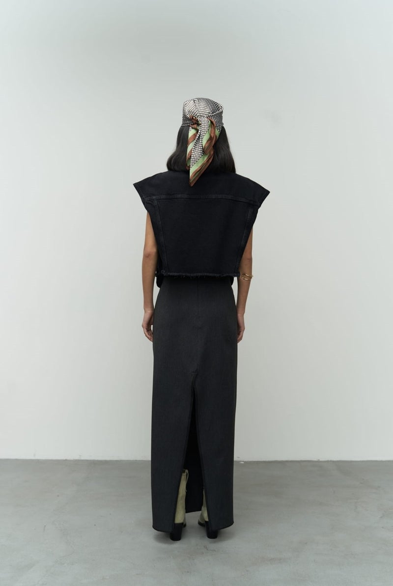Mai Collection Matin Zero Sleeve Black Jean Vest  - Image 5