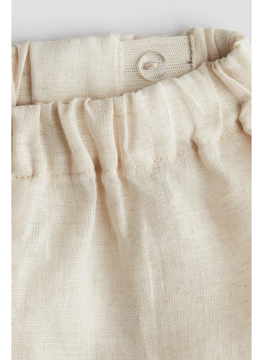 H&M Frilled Linen Shorts