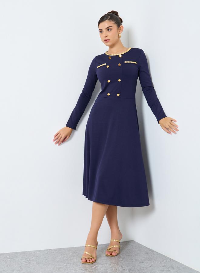 ستايلي فستان ميدي بتفاصيل أزرار - Image 1