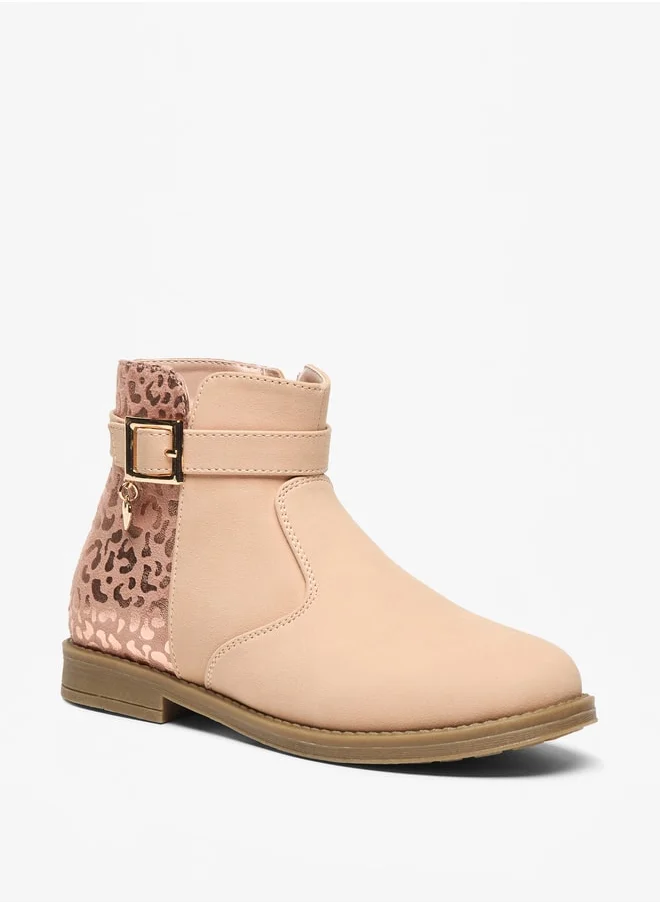 فلورا بيلا من شو إكسبرس Girl's Panelled High Cut Boots with Zip Closure