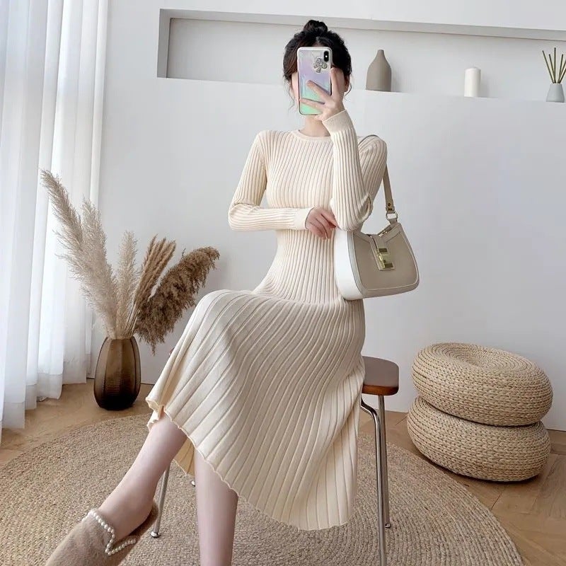 2024 autumn and winter matching coat long knee-length sweater skirt waist slimming base with A- shaped knitted dress apricot [version]] - Image 1